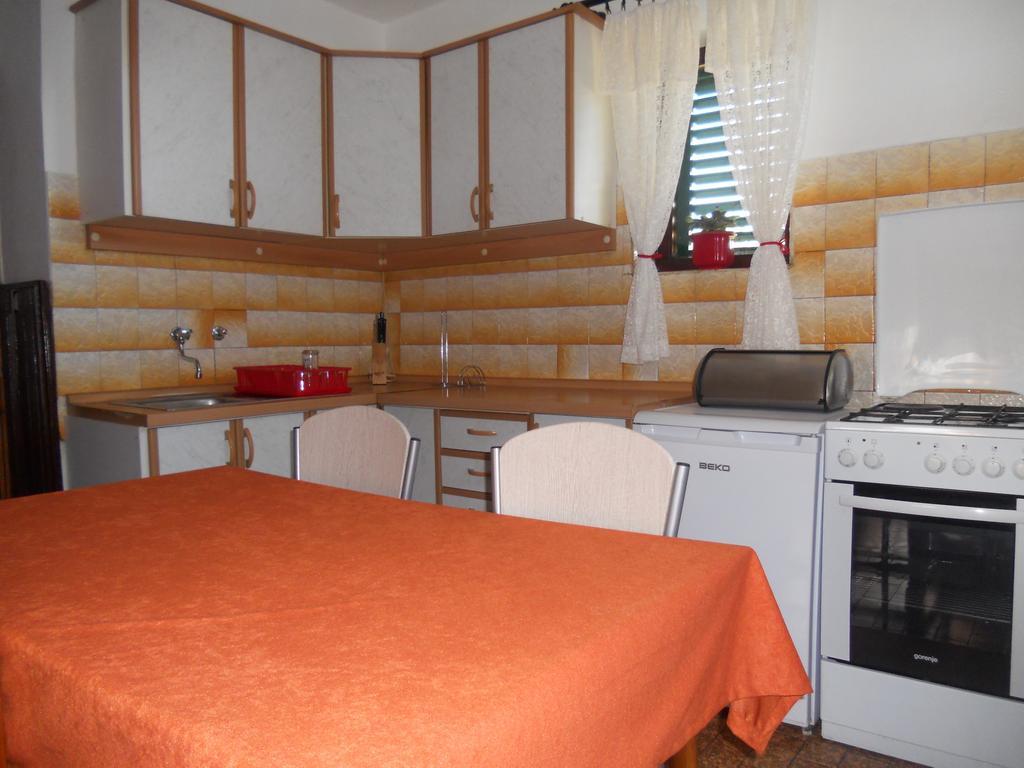 Apartment Guste Šibenik Habitación foto